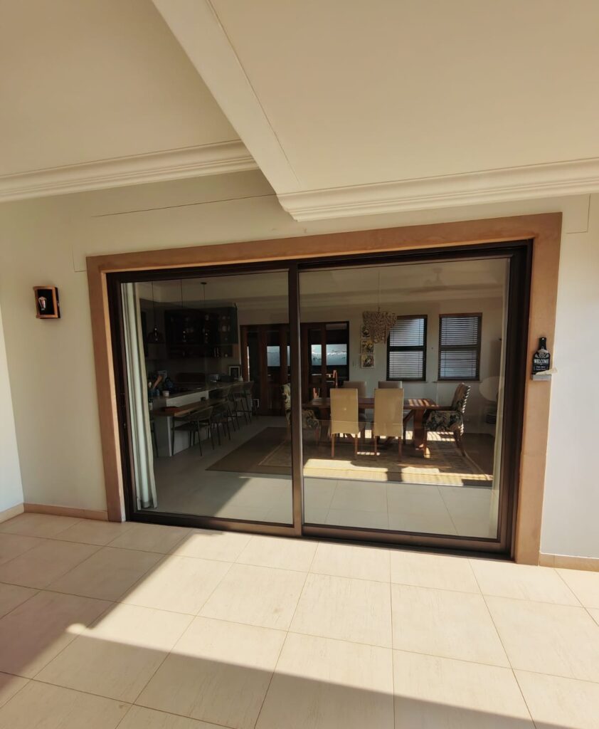 sliding-door-interior-no-finger-upscaled